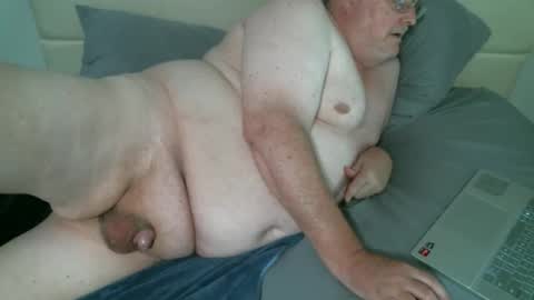 justmedm64 online show from 04/13/26, 02:39