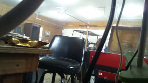 Snapshot of justmeohio chatting on 10/24/25, 06:48 justmeohio online show from 10/24/25, 06:48