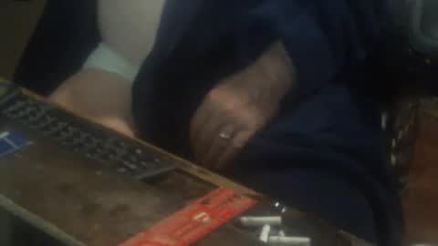 justmeohio online show from 11/21/25, 01:48