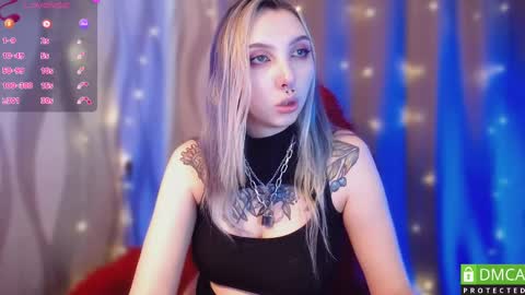 Snapshot of justmeowgirl chatting on 02/20/25, 05:44 justmeowgirl online show from 02/20/25, 05:44
