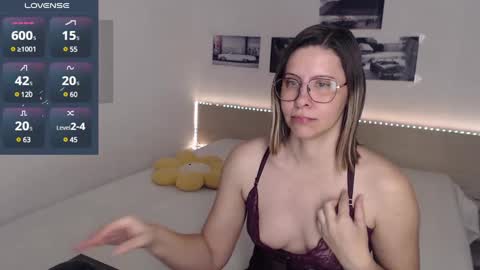 Snapshot of justmexy7 chatting on 12/12/24, 04:59 Julie online show from 12/12/24, 04:59