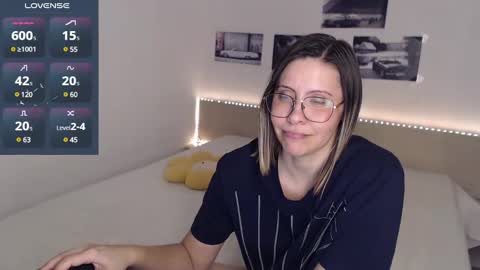 Snapshot of justmexy7 chatting on 12/21/24, 05:25 Julie online show from 12/21/24, 05:25