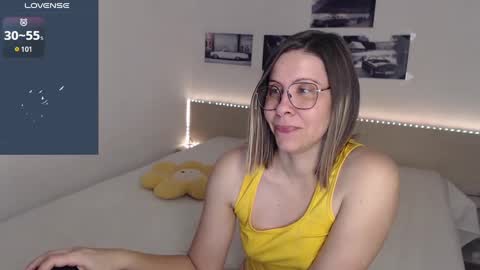 Snapshot of justmexy7 chatting on 12/29/24, 04:59 Julie online show from 12/29/24, 04:59