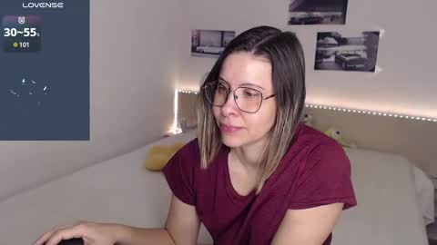 Snapshot of justmexy7 chatting on 01/06/25, 04:47 Julie online show from 01/06/25, 04:47