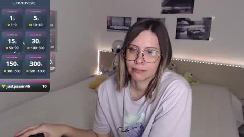 Snapshot of justmexy7 chatting on 01/10/25, 05:26 Julie online show from 01/10/25, 05:26