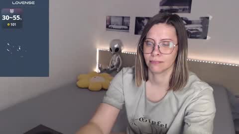 Snapshot of justmexy7 chatting on 01/26/25, 05:45 Julie online show from 01/26/25, 05:45