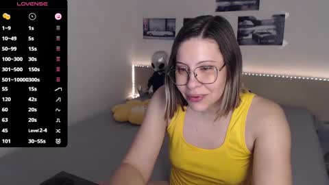 Snapshot of justmexy7 chatting on 02/18/25, 05:09 Julie online show from 02/18/25, 05:09