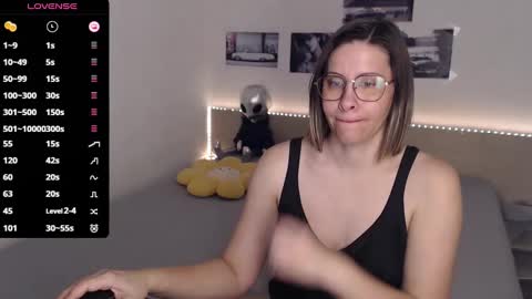 Snapshot of justmexy7 chatting on 02/25/25, 05:08 Julie online show from 02/25/25, 05:08