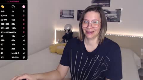 Snapshot of justmexy7 chatting on 03/12/25, 05:13 Julie online show from 03/12/25, 05:13