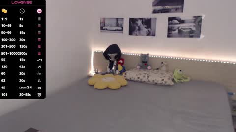 Snapshot of justmexy7 chatting on 09/18/25, 03:52 Julie online show from 09/18/25, 03:52