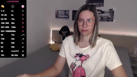 Snapshot of justmexy7 chatting on 10/07/25, 05:48 Julie online show from 10/07/25, 05:48