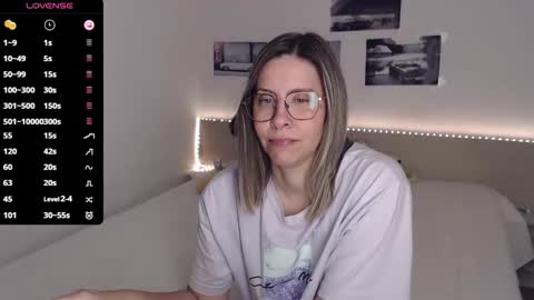 Snapshot of justmexy7 chatting on 10/20/25, 03:51 Julie online show from 10/20/25, 03:51