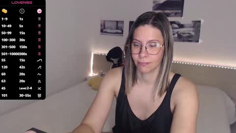 Snapshot of justmexy7 chatting on 11/06/25, 05:08 Julie online show from 11/06/25, 05:08