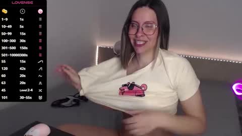 Julie online show from 05/30/26, 04:09