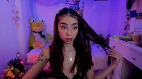 Mia online show from 01/18/25, 10:28