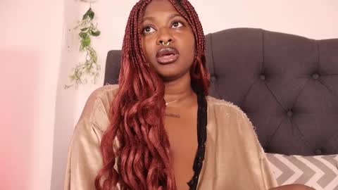 Nala online show from 11/17/25, 05:52