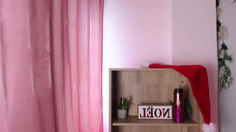 Nala online show from 12/19/25, 02:24