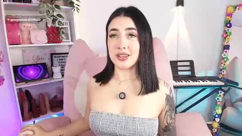 Emy online show from 04/18/26, 03:43