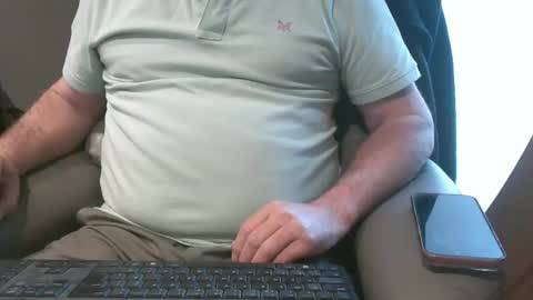 Snapshot of justpleased2behere chatting on 04/25/26, 01:36 here to Have Fun online show from 04/25/26, 01:36