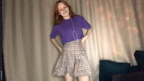 Lina online show from 09/29/25, 07:51