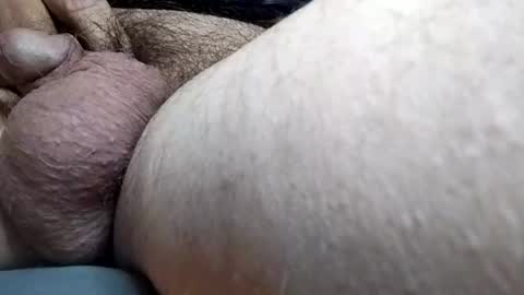 Snapshot of justrayin chatting on 10/31/25, 09:43 justrayin online show from 10/31/25, 09:43