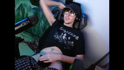 juststonie online show from 11/19/25, 01:05