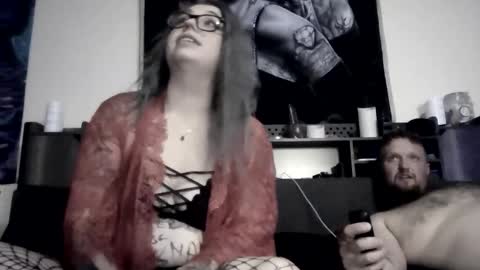 justthejohnsons online show from 09/24/25, 07:55