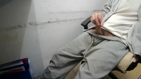 Snapshot of juz4 chatting on 11/20/25, 01:00 juz4 online show from 11/20/25, 01:00