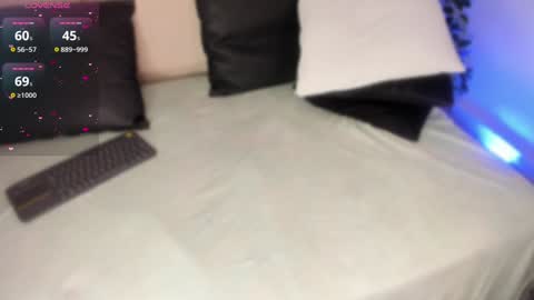 Snapshot of jvenuss chatting on 12/27/24, 11:10 ees 3 online show from 12/27/24, 11:10