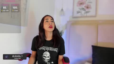 Snapshot of jvenuss chatting on 02/06/25, 07:40 ees 3 online show from 02/06/25, 07:40