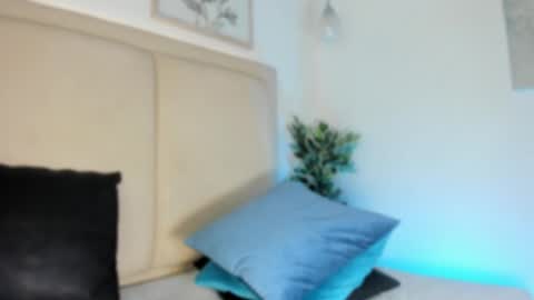 Snapshot of jvenuss chatting on 02/12/25, 10:37 ees 3 online show from 02/12/25, 10:37