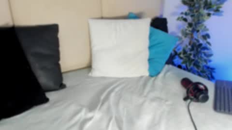 Snapshot of jvenuss chatting on 02/18/25, 10:47 ees 3 online show from 02/18/25, 10:47