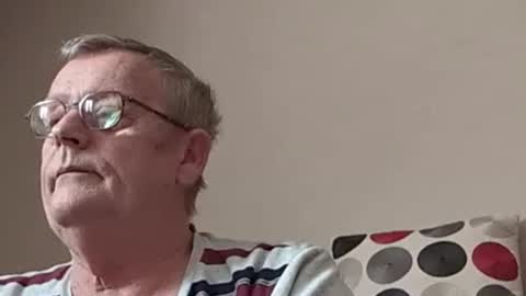 Arthur01750 online show from 12/18/24, 11:24