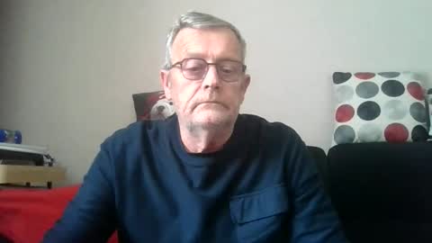 Arthur01750 online show from 09/28/25, 01:38