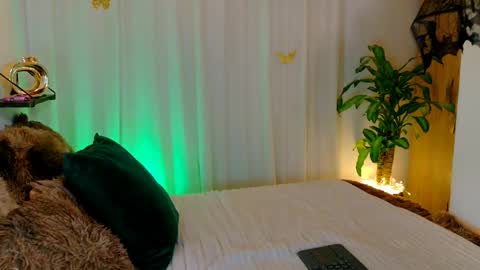 Snapshot of kaaiiri chatting on 05/27/26, 01:57 Kaaiiri online show from 05/27/26, 01:57