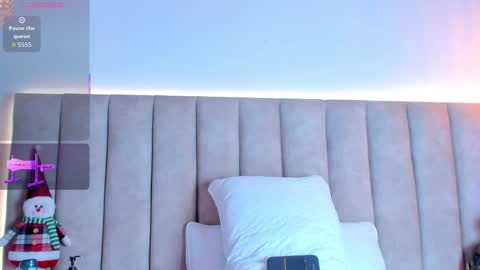 kaarol01 online show from 12/21/25, 03:02