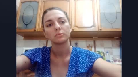 Nika online show from 09/18/25, 02:41