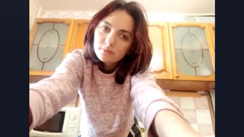 Nika online show from 10/17/25, 06:27