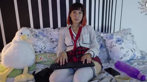 Snapshot of kad_kad chatting on 12/27/24, 07:35 Kanela online show from 12/27/24, 07:35