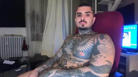 Snapshot of kadmontattoo chatting on 06/12/26, 01:37 kadmontattoo online show from 06/12/26, 01:37