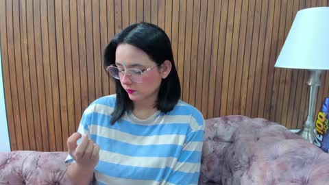 Snapshot of kae_styles chatting on 01/25/25, 02:25 Kyelie online show from 01/25/25, 02:25