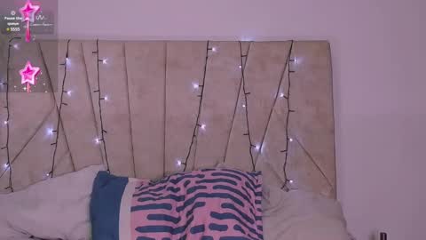 Snapshot of kaelaa18 chatting on 12/30/24, 01:25 Kaela online show from 12/30/24, 01:25