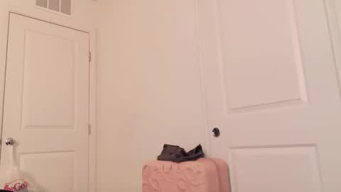 Snapshot of kaelagreen chatting on 01/13/26, 12:38 kaelagreen online show from 01/13/26, 12:38