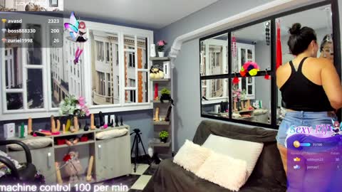 Antonella online show from 01/29/25, 10:16