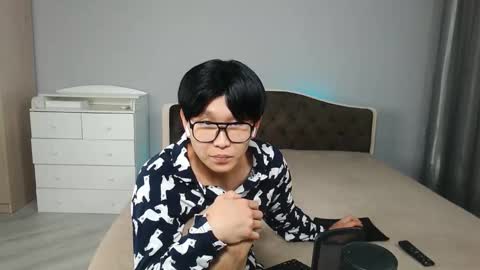 Snapshot of kai_chicken chatting on 12/14/25, 10:58 Kai Chicken online show from 12/14/25, 10:58