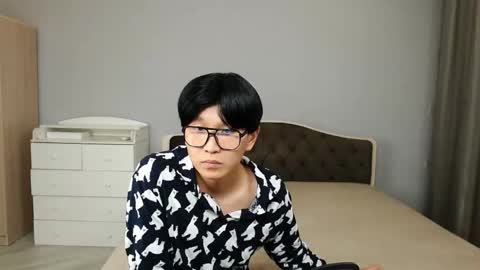 Snapshot of kai_chicken chatting on 12/15/25, 11:03 Kai Chicken online show from 12/15/25, 11:03