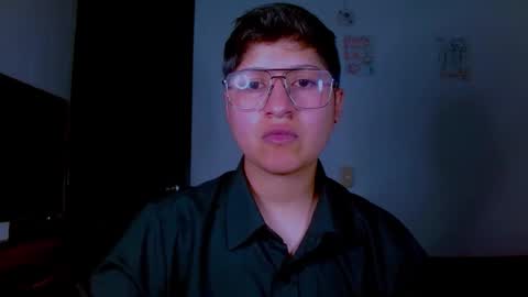 Snapshot of kai_rayder chatting on 11/17/25, 10:37 Kai online show from 11/17/25, 10:37