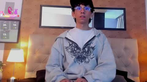 kai online show from 04/12/26, 03:33