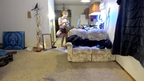 Kaiku77 online show from 12/14/25, 06:08