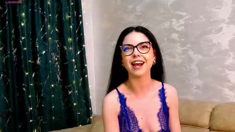 Kaila Lewis online show from 01/08/26, 06:32